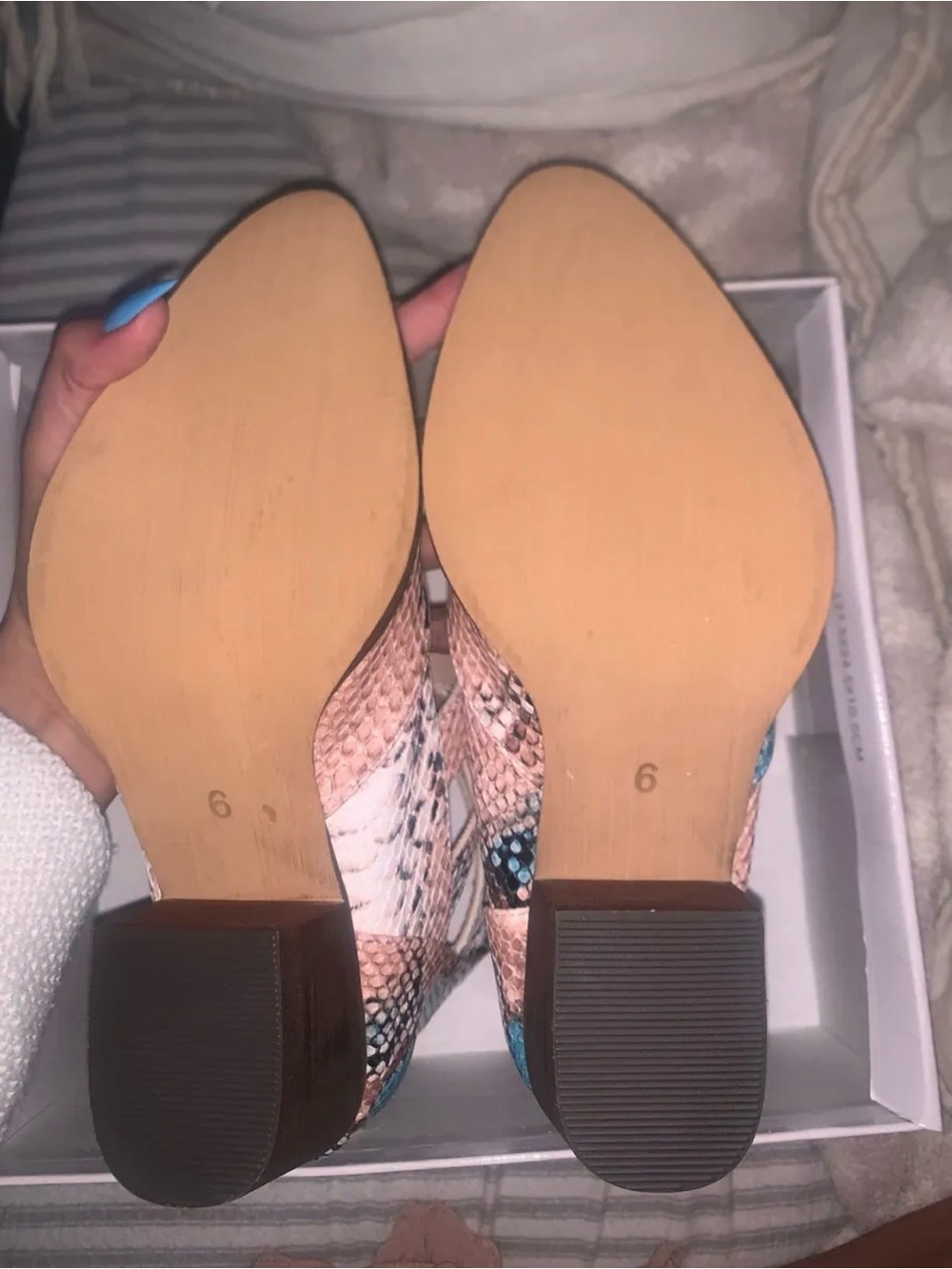 Snake skin booties - Picture 5 of 6